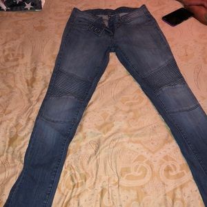 Skinny/straight jeans